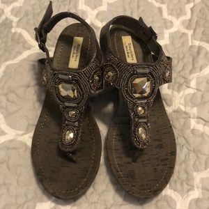 Simply Vera Sandals Size 8.5